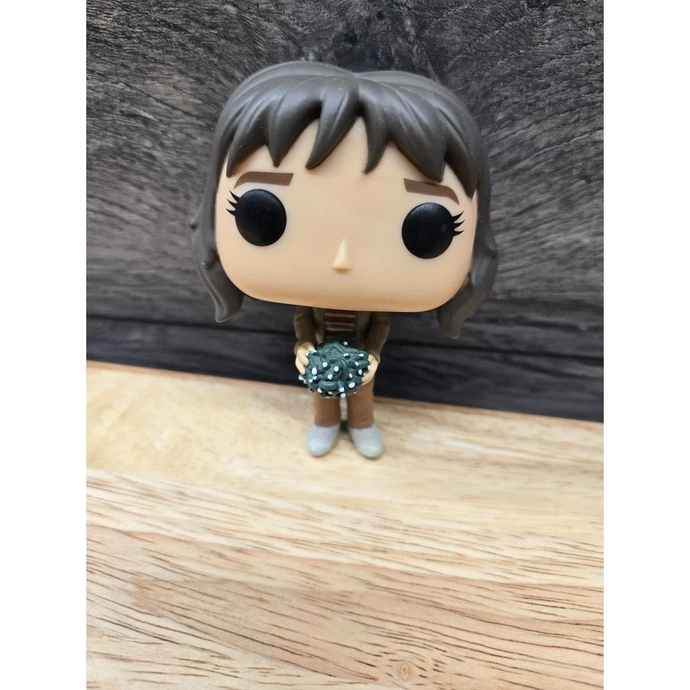 Funko POP Stranger Things JOYCE BYERS w/ Christmas Lights VINYL FIGURE TOY 2017